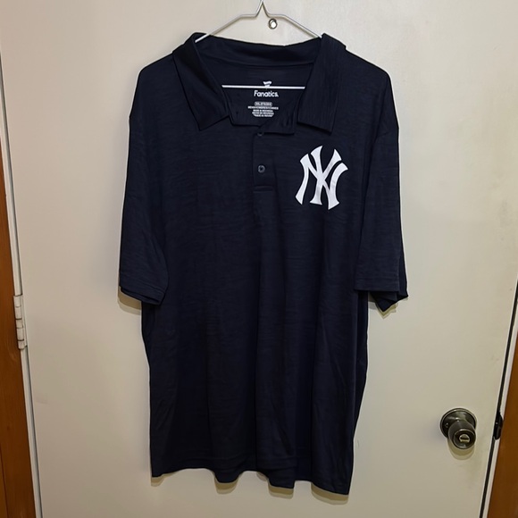 Fanatics Other - Fanatics Navy Polo with White NY Yankees Logo